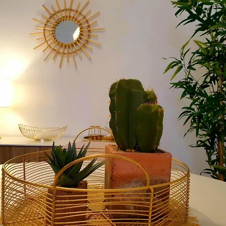 Sherryflat Paralejo 10 - Parking شقة جيريز