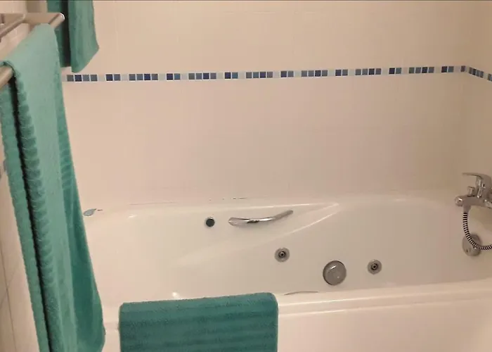 Apartment Sherryflat Paralejo 10 - Parking